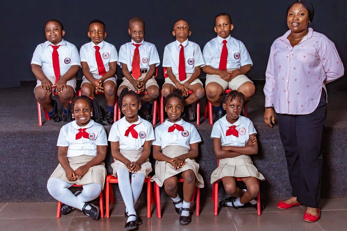 Class photograph with their teacher